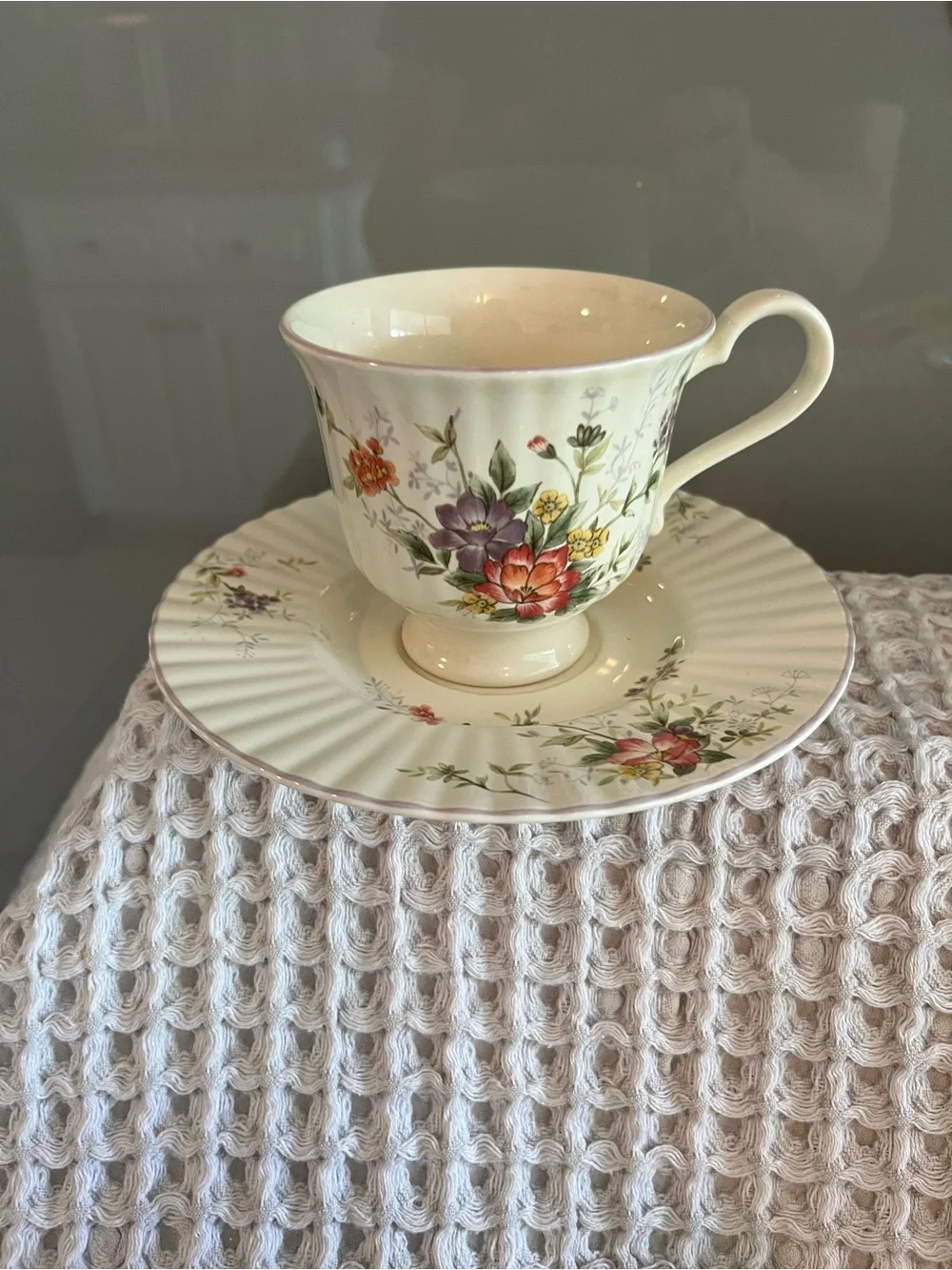 Vintage Mikasa, classic elegance Park lane tea cups, & saucer, (4) 429